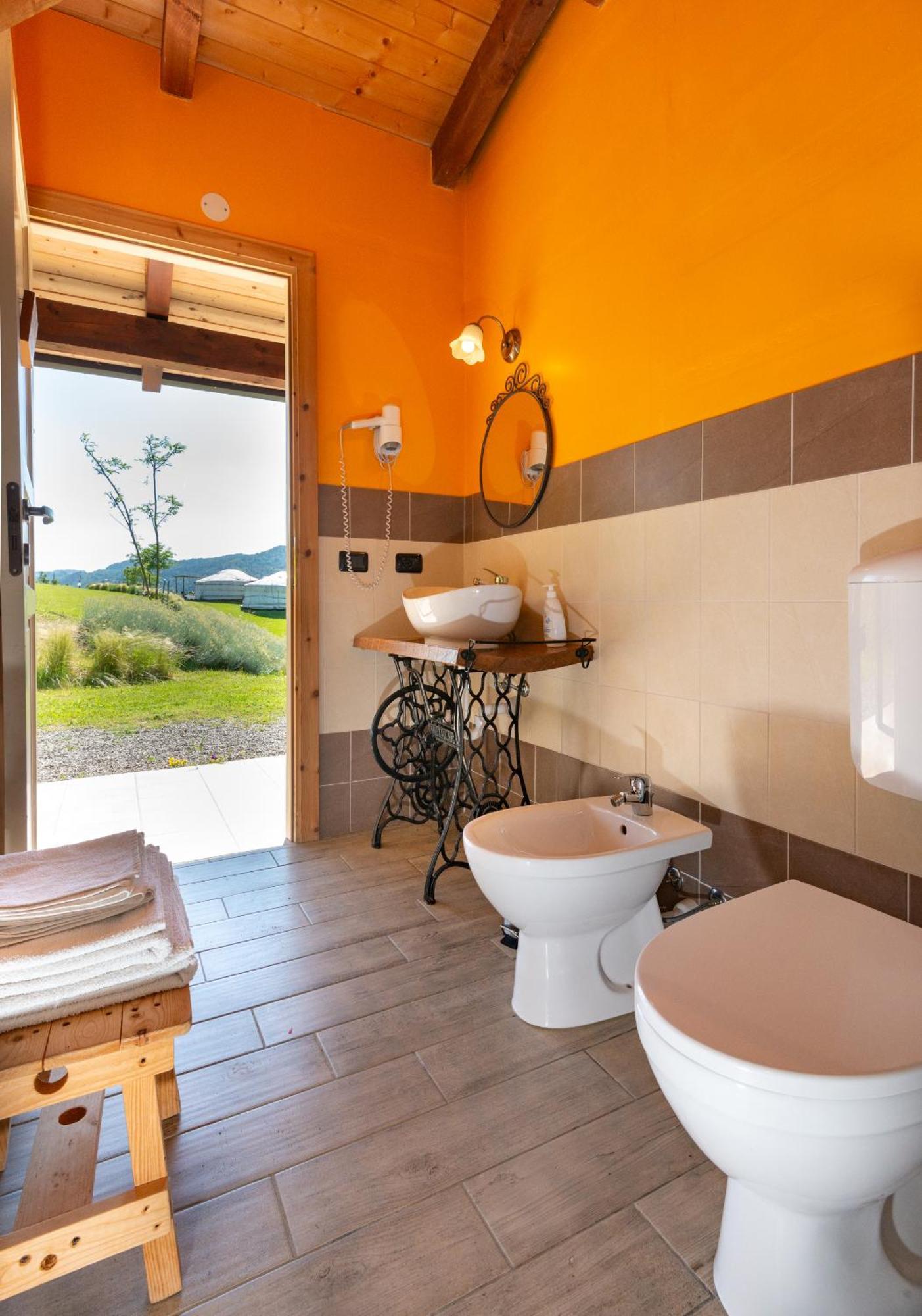 Hotel Yurte In Langa à Bosia Extérieur photo
